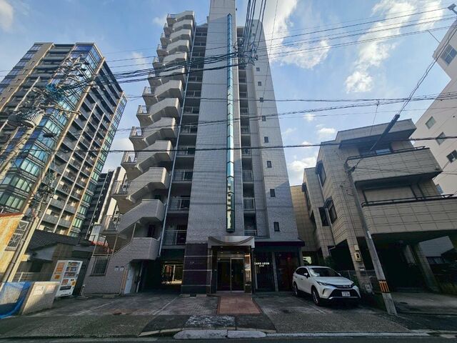 拡大写真:コアレジデンス 13階1303の外観写真(昼)