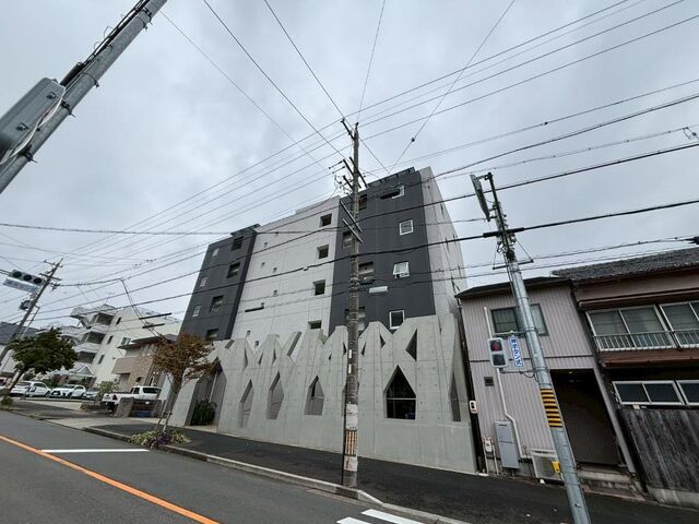 拡大写真:セイザンコート(SEIZAN COURT) 5階501の外観写真(昼)