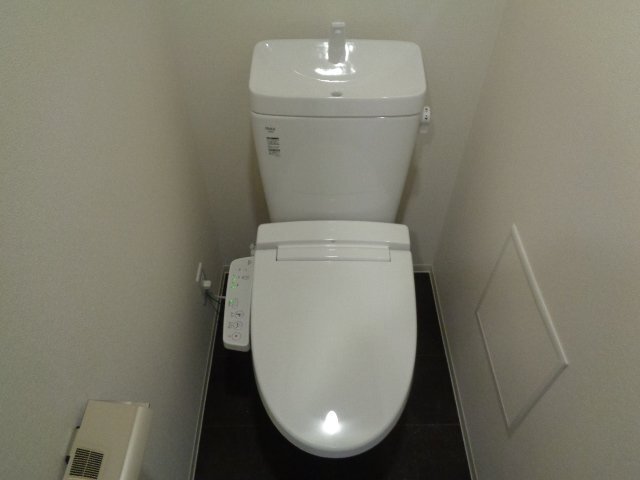 拡大写真：プレサンス葵デュリス 6階601のシャワー付トイレ(イメージ)
