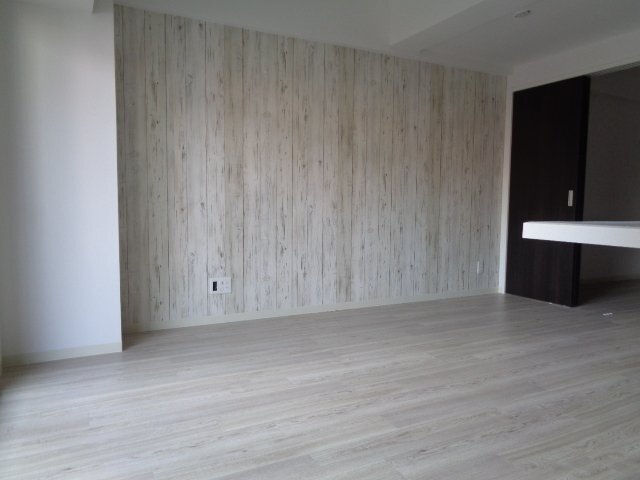 拡大写真：GRANDUKE代官町reverso 11階1102の室内