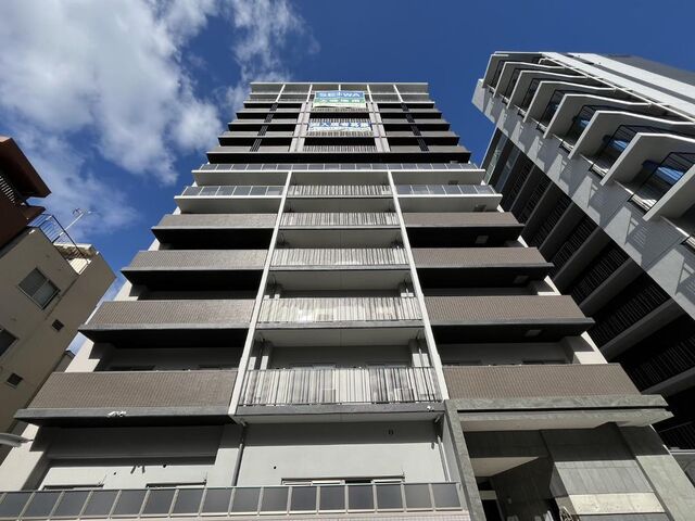 拡大写真:名古屋市西区幅下2丁目 2階202の外観写真(昼)