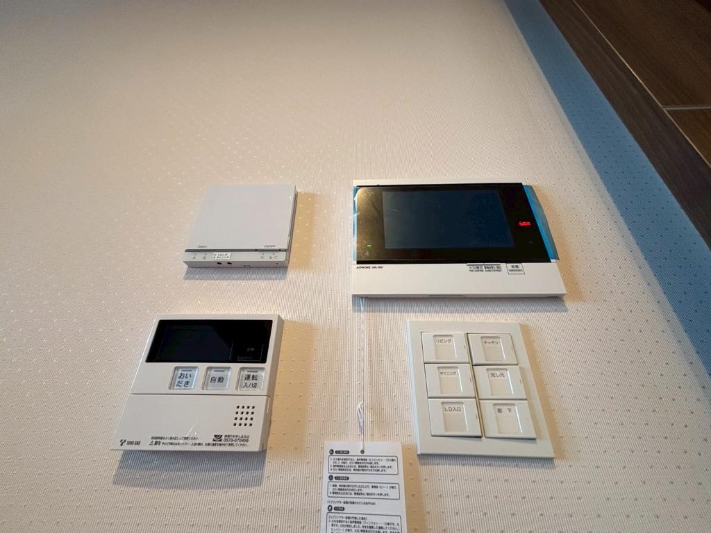 拡大写真:さくらHills ROKUBAN Platinum Residence 10階1002のカメラ付インターホン(イメージ)