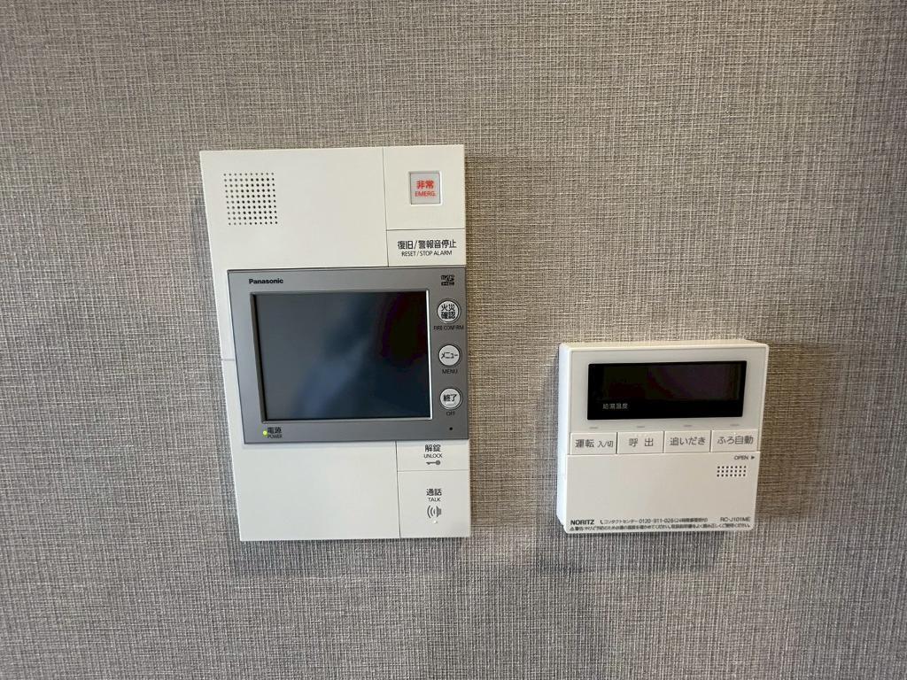 拡大写真:メイクスアート金山SOUTH 8階808のカメラ付インターホン