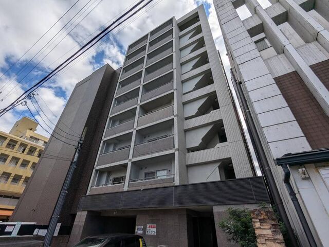 拡大写真：FLAT12 2階205の外観写真（昼）