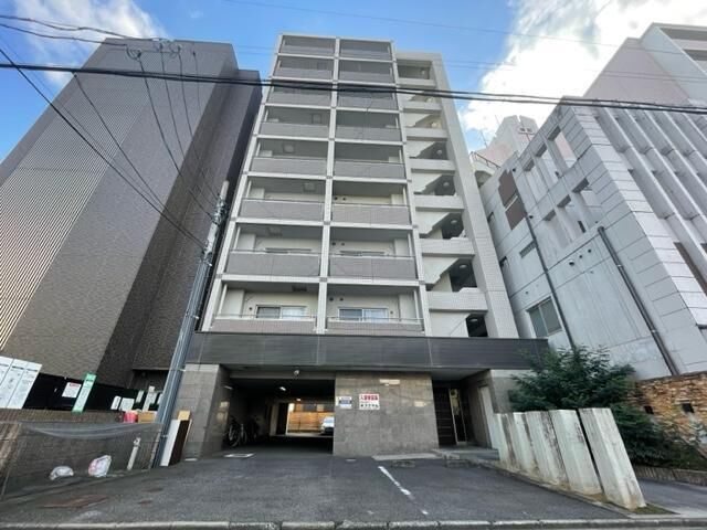 拡大写真：FLAT12 2階205の外観写真（昼）