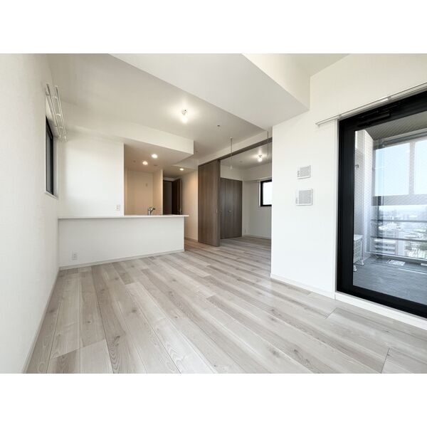 拡大写真:S-RESIDENCE高岳clarity(クラリティ) 11階1101のリビング