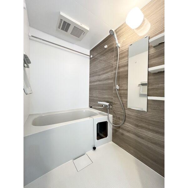 拡大写真:S-RESIDENCE高岳clarity(クラリティ) 12階1202のバス