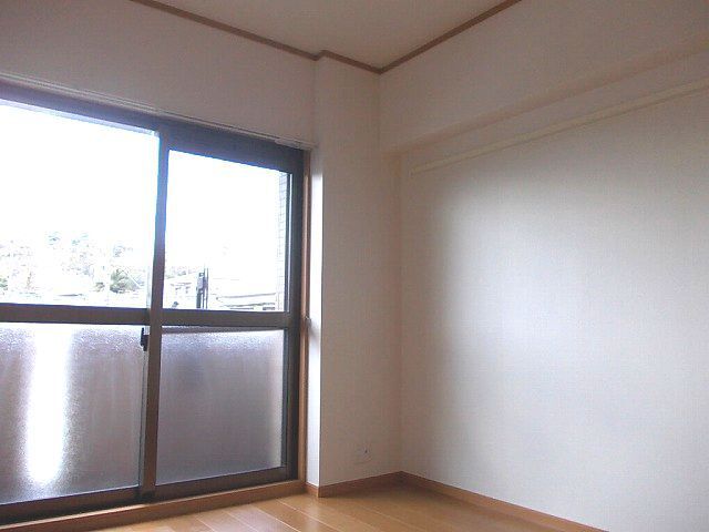 拡大写真:グレイスセイバリー 1階108の洋室