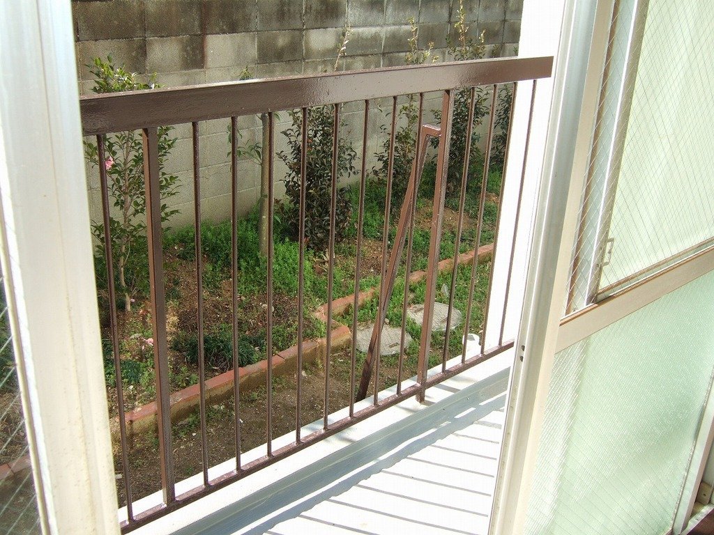 拡大写真：網干コーポ 1階103のベランダ
