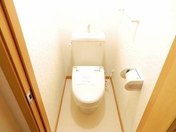 拡大写真:クールヴィヴァーチェB 1階102の暖房便座