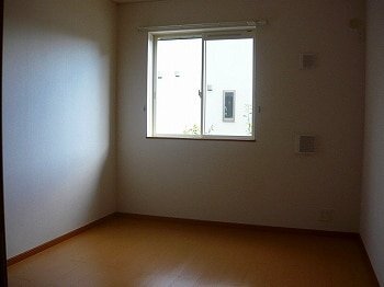 拡大写真:ベイローレル 1階103の洋室