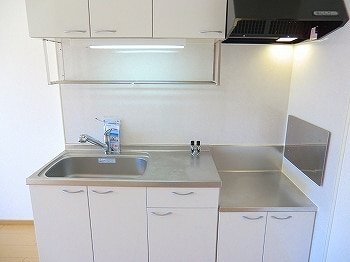 拡大写真:ベイローレル 1階103のキッチン