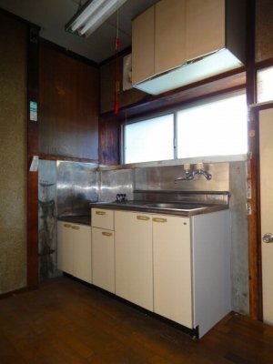 拡大写真:桂山借家 1階6のキッチン
