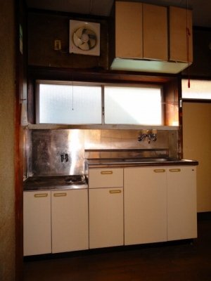拡大写真:桂山借家 1階6のキッチン
