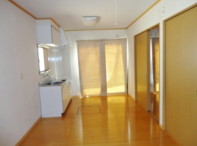 拡大写真：伊勢崎市下触町 1階Aのリビング