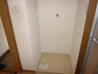 拡大写真:セレソ 1階A101の洗濯機置場