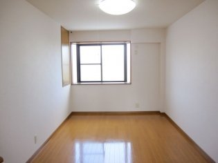拡大写真：グリーンハイツ 2階Cの寝室