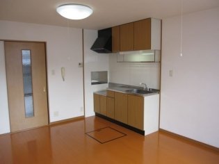 拡大写真：グリーンハイツ 2階Cのリビング