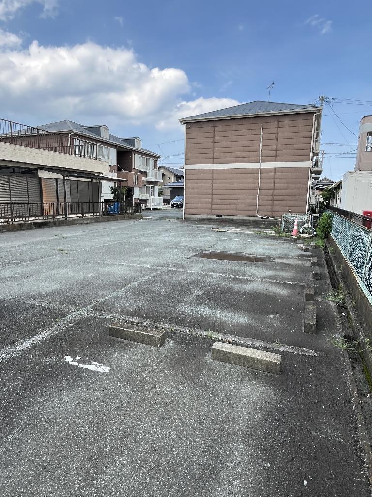 拡大写真：カルネ 2階B201の共有部分