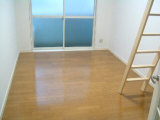 拡大写真:門真市野里町 2階201の洋室