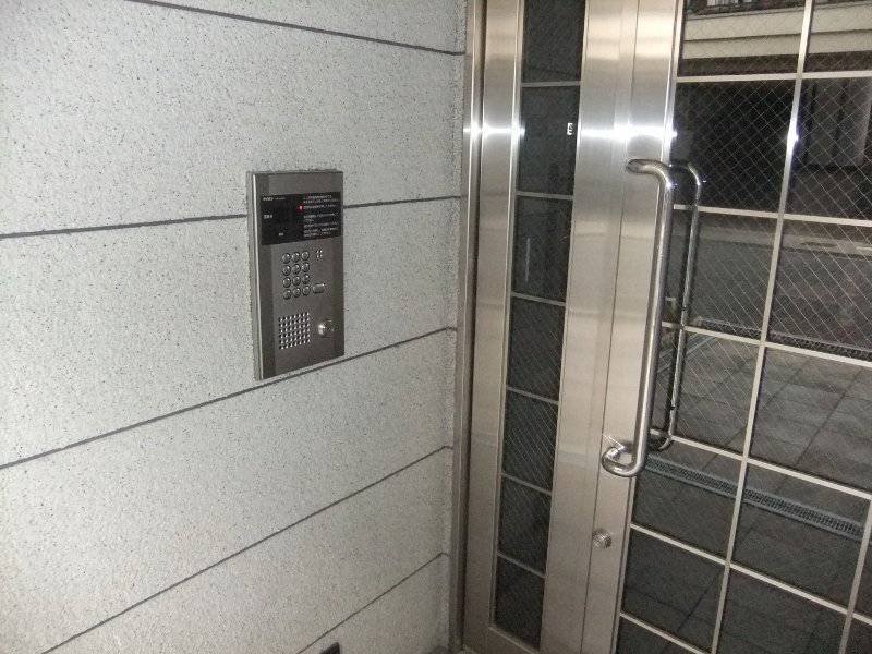 拡大写真:ファミーユイシハラ 3階301のオートロック