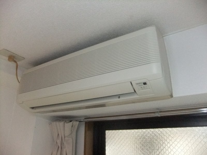 拡大写真:ファミーユイシハラ 3階301のエアコン