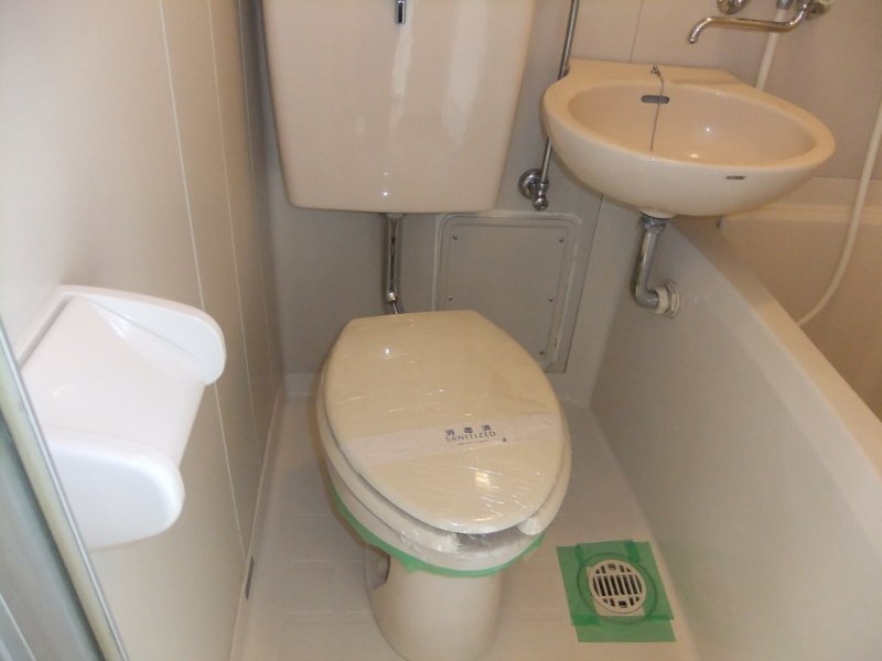 拡大写真:門真プラザ 4階411のトイレ