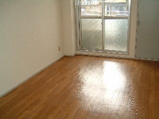 拡大写真：ロータリーマンション門真一番町 4階403の洋室