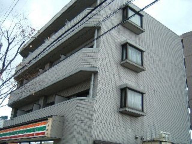 拡大写真：門真市柳田町 2階203の外観写真（昼）