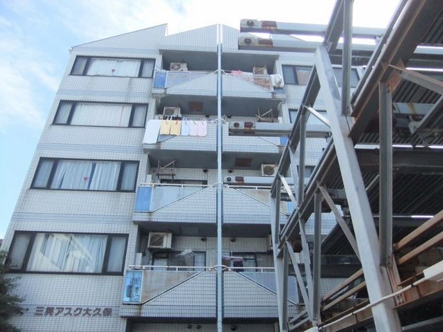 拡大写真:三晃アスク大久保 3階303の外観写真(昼)