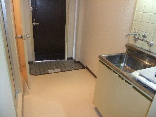 拡大写真：第２明成ハイツ 3階302のキッチン