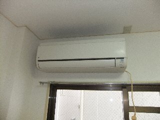 拡大写真：第２明成ハイツ 3階302のエアコン