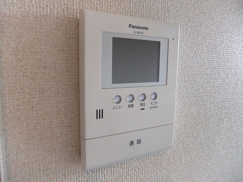 拡大写真:メープル 2階201のカメラ付インターホン