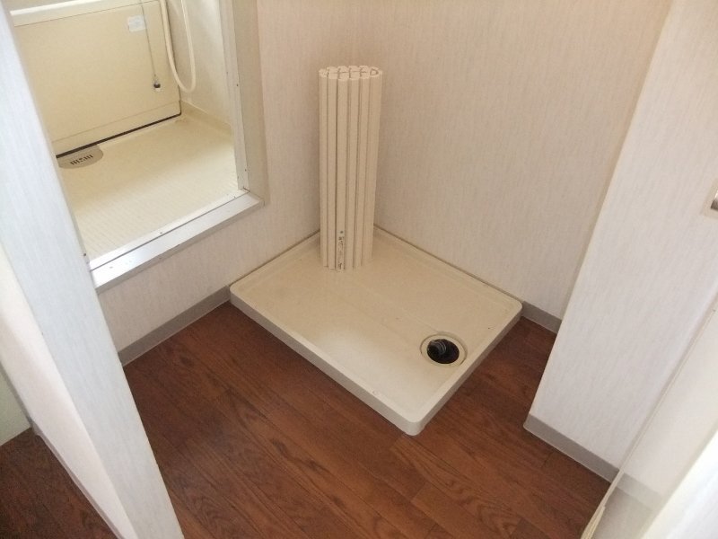 拡大写真:フレグランスさんわB・C 2階B202の脱衣所