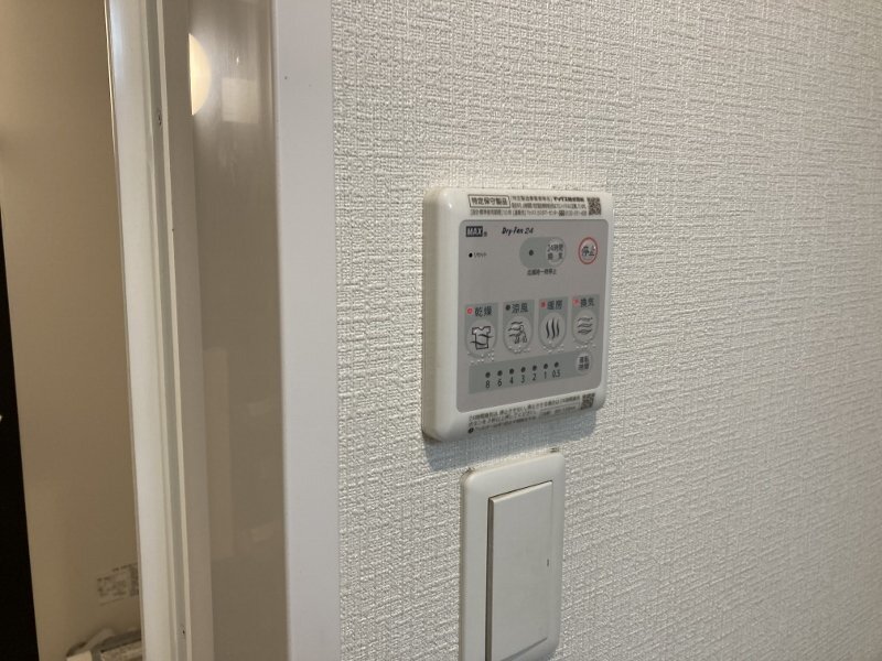 拡大写真:Mark Villa 守口駅前 3階302の浴室乾燥機