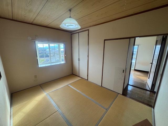 拡大写真:諫早市高来町小峰 2階201の寝室
