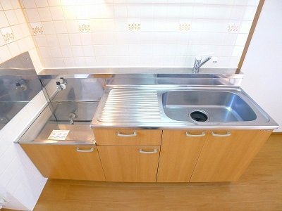 拡大写真:リヴィエール 1階101のキッチン
