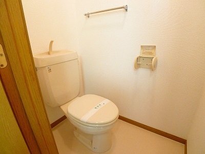 拡大写真:リヴィエール 1階101のトイレ