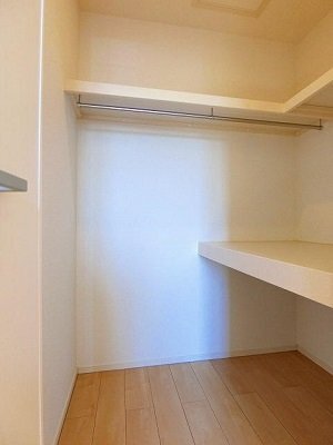 拡大写真:フルームABC 2階B201のクローゼット