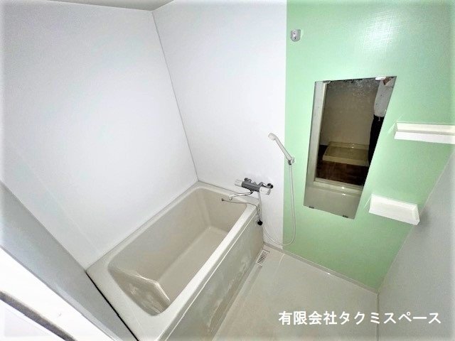 拡大写真:サンパーク鈴蘭 1階101のユニットバス