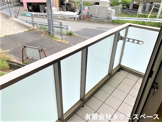 拡大写真:シャーメゾンリベルテ谷上 1階101のベランダ