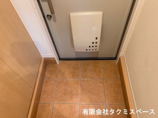 拡大写真:シャーメゾンリベルテ谷上 1階101の玄関