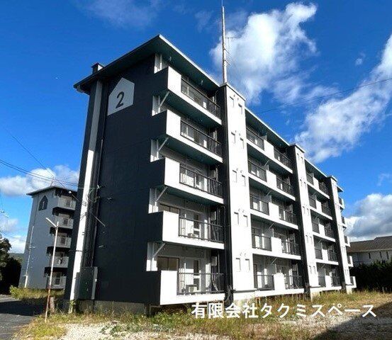 写真：ドミールサニー緑町の外観