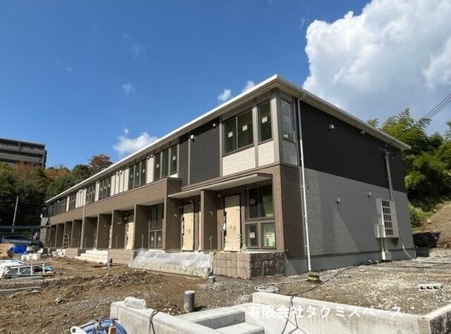 拡大写真:グリーンハーベスト鈴蘭台 1階101の建築現場