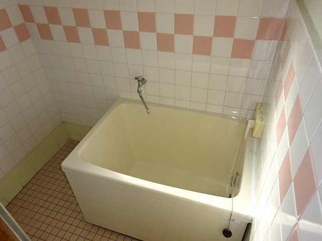 拡大写真：水無月荘 205のバス