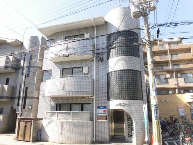 拡大写真：シルフィード 1階103の外観写真（昼）