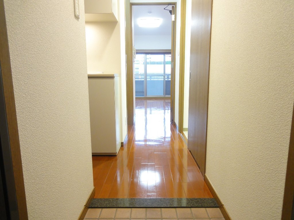 拡大写真：サイドヒルⅡ 5階503の玄関