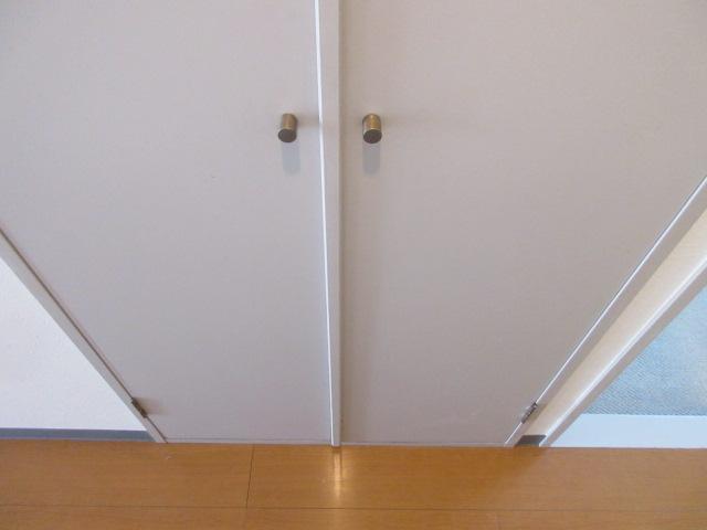 拡大写真：吹田市江坂町１丁目 3階304の収納