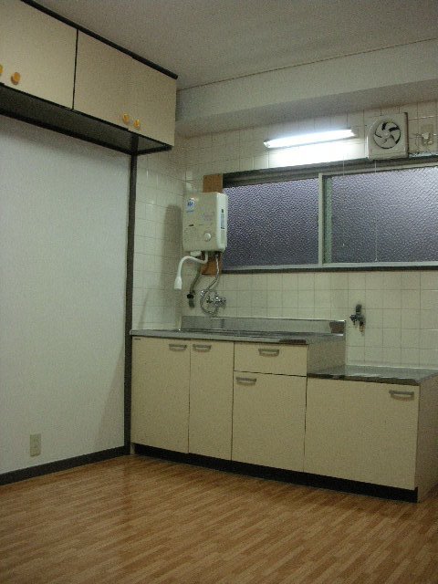 拡大写真:第一山本マンション 5階502のキッチン