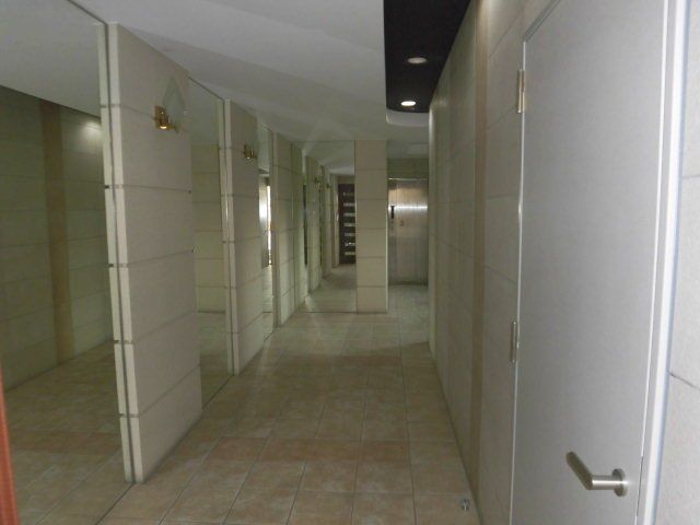 拡大写真：吹田市江坂町２丁目 4階402の外観写真（昼）